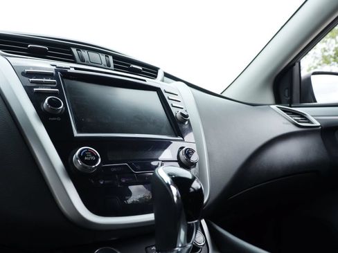 Used 2019 Nissan Murano SV FWD image 15