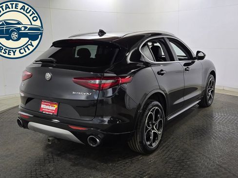 Used 2020 Alfa Romeo Stelvio Ti AWD/4WD image 7