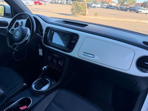Used 2014 Volkswagen Beetle 2.5 image 18