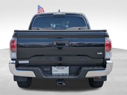 Used 2020 Toyota Tacoma TRD Off-Road AWD/4WD image 5