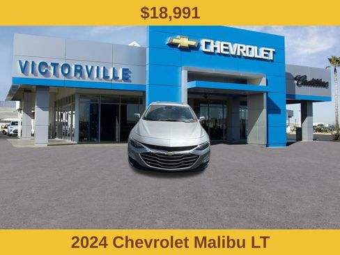 Used 2024 Chevrolet Malibu LT FWD image 2