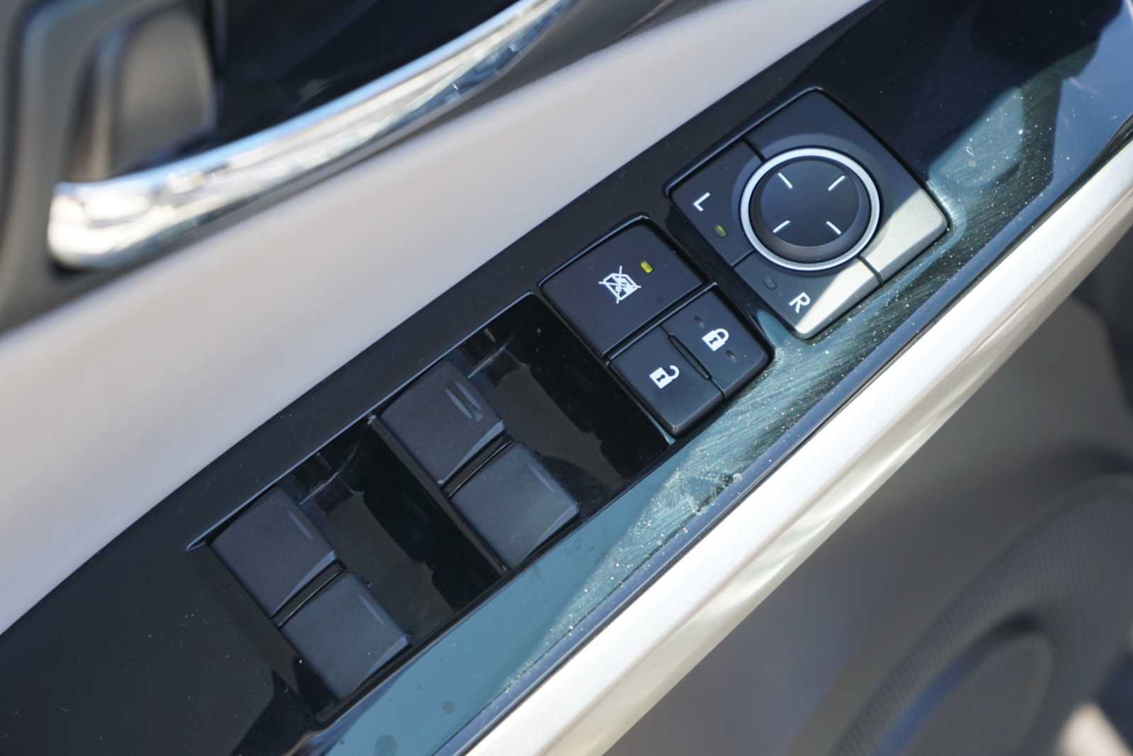 Used 2015 Lexus IS 250 w/ Premium Package RWD image 17