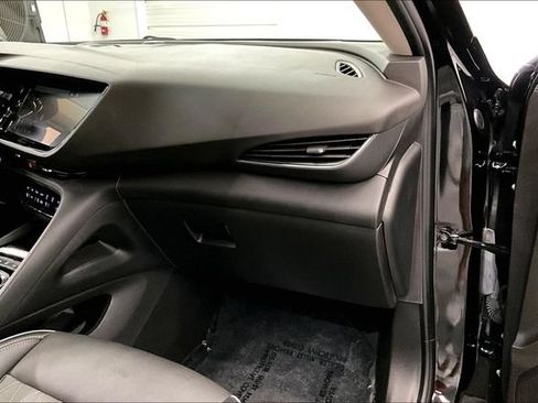 Used 2023 Buick Envision Avenir AWD/4WD image 19