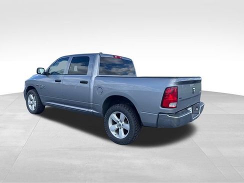 Used 2023 RAM 1500 Classic SLT AWD/4WD image 3