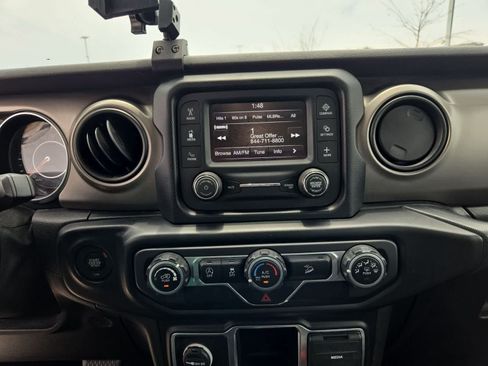Used 2020 Jeep Wrangler Unlimited Sport AWD/4WD image 24