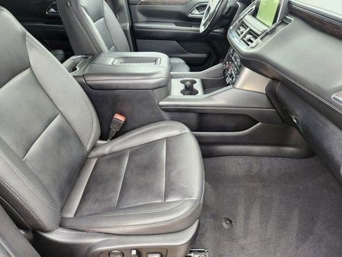 Used 2023 Chevrolet Tahoe LT w/ Luxury Package image 20