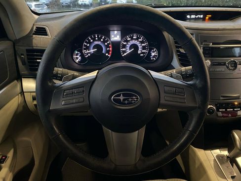 Used 2011 Subaru Outback 2.5i Premium AWD/4WD image 14