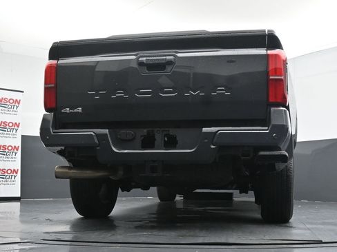 Used 2024 Toyota Tacoma SR5 AWD/4WD image 23
