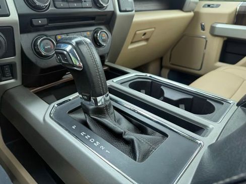 Used 2017 Ford F150 Lariat AWD/4WD image 33