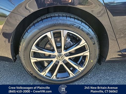 Certified 2024 Volkswagen Jetta Sport FWD image 19
