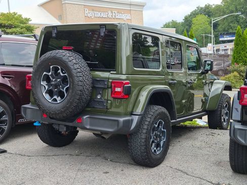 Used 2023 Jeep Wrangler Unlimited Rubicon 4xe w/ Cold Weather Group AWD/4WD image 5