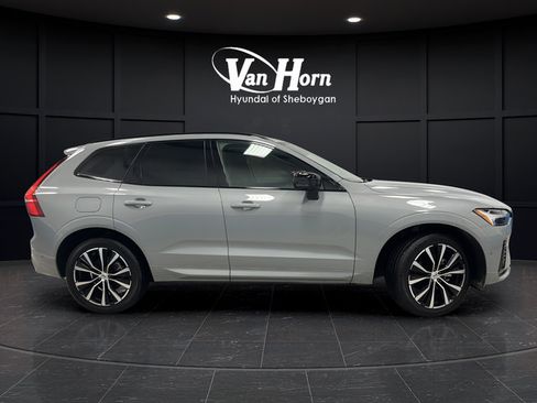 Used 2025 Volvo XC60 B5 Ultra w/ Protection Package Premier AWD/4WD image 8