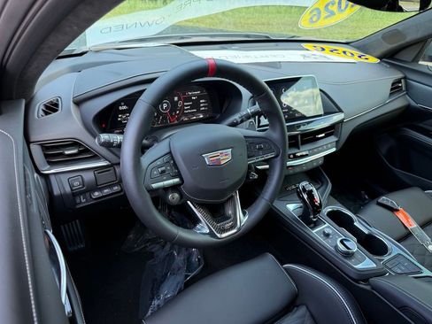 Certified 2026 Cadillac CT4 V Blackwing w/ Driver Assist Package RWD image 4