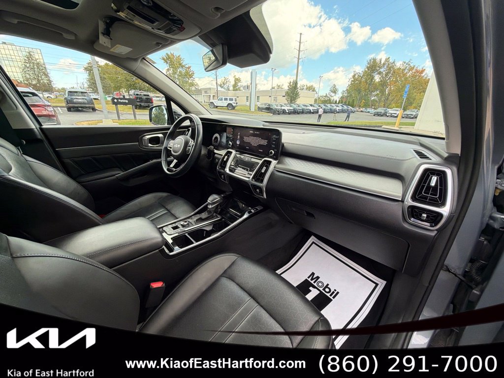 Used 2023 Kia Sorento SX AWD/4WD image 12