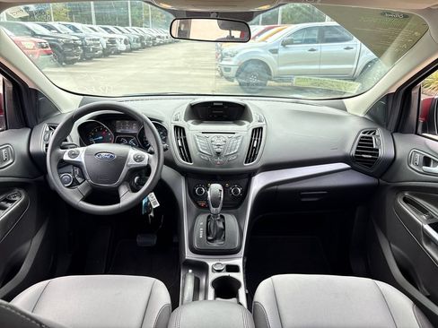 Used 2016 Ford Escape SE FWD image 7