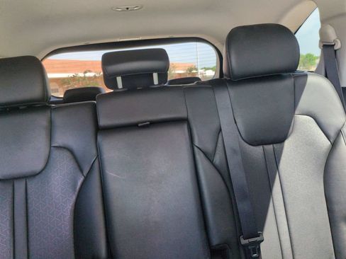 Used 2022 Kia Sorento S FWD image 34