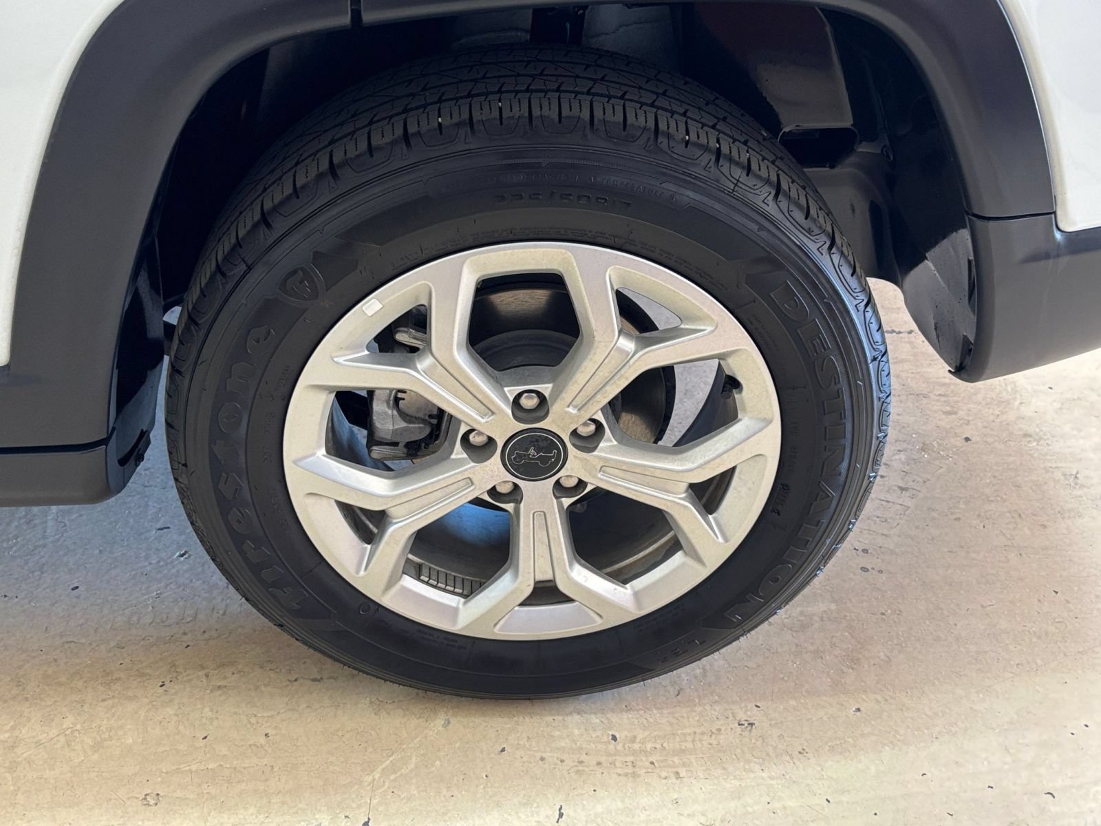 Used 2025 Jeep Compass Latitude AWD/4WD image 29