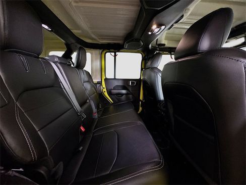 Used 2023 Jeep Wrangler Unlimited Sahara w/ Cold Weather Group image 28