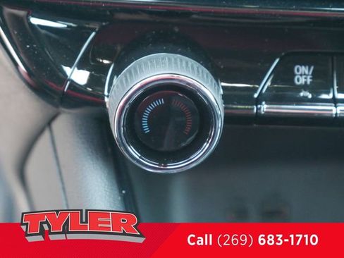 New 2026 Chevrolet Traverse High Country w/ LPO, Floor Liner Package AWD/4WD image 33