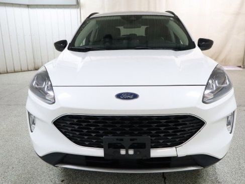 Used 2020 Ford Escape SEL image 7