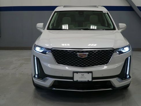 New 2025 Cadillac XT6 Premium Luxury image 9