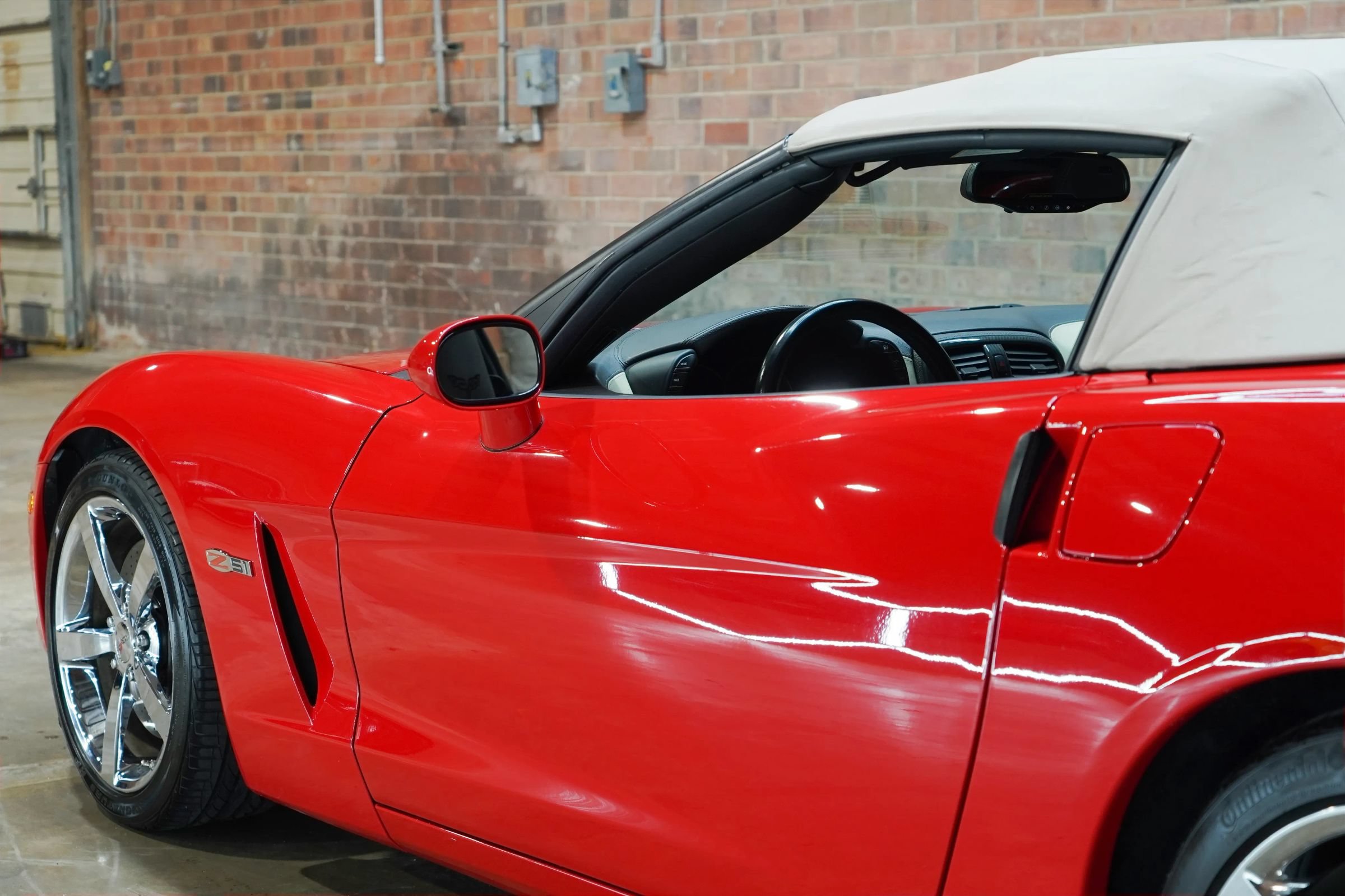 Used 2008 Chevrolet Corvette Convertible w/ Preferred Equipment Group RWD image 18