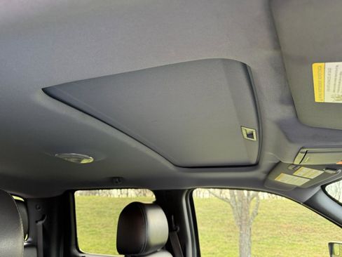 Used 2012 Ford F150 Lariat w/ Lariat Chrome Pkg image 20