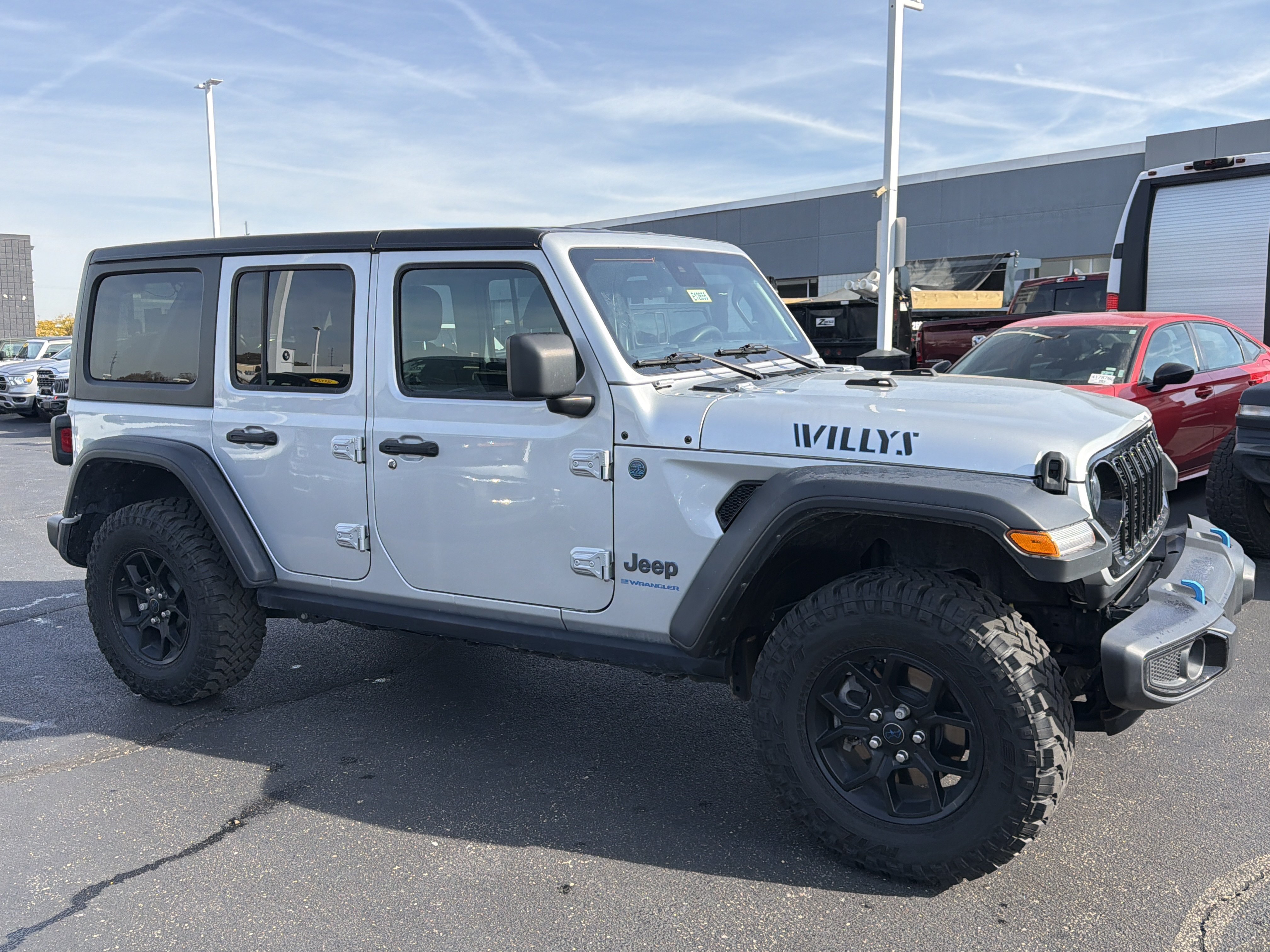 Used 2024 Jeep Wrangler Unlimited AWD/4WD image 11
