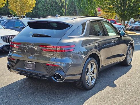 Used 2025 Genesis GV70 3.5T Sport image 5
