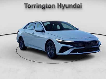 New 2025 Hyundai Elantra Blue