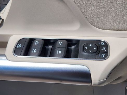 New 2025 Mercedes-Benz GLA 250 4MATIC image 8