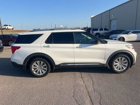 Used 2020 Ford Explorer Limited w/ Class III Trailer Tow Package image 8