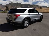 Used 2023 Ford Explorer XLT w/ Equipment Group 202A image 5