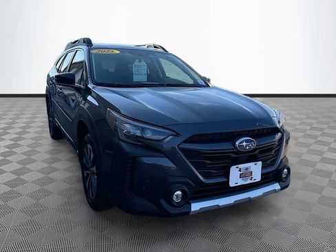 Certified 2025 Subaru Outback Limited image 3