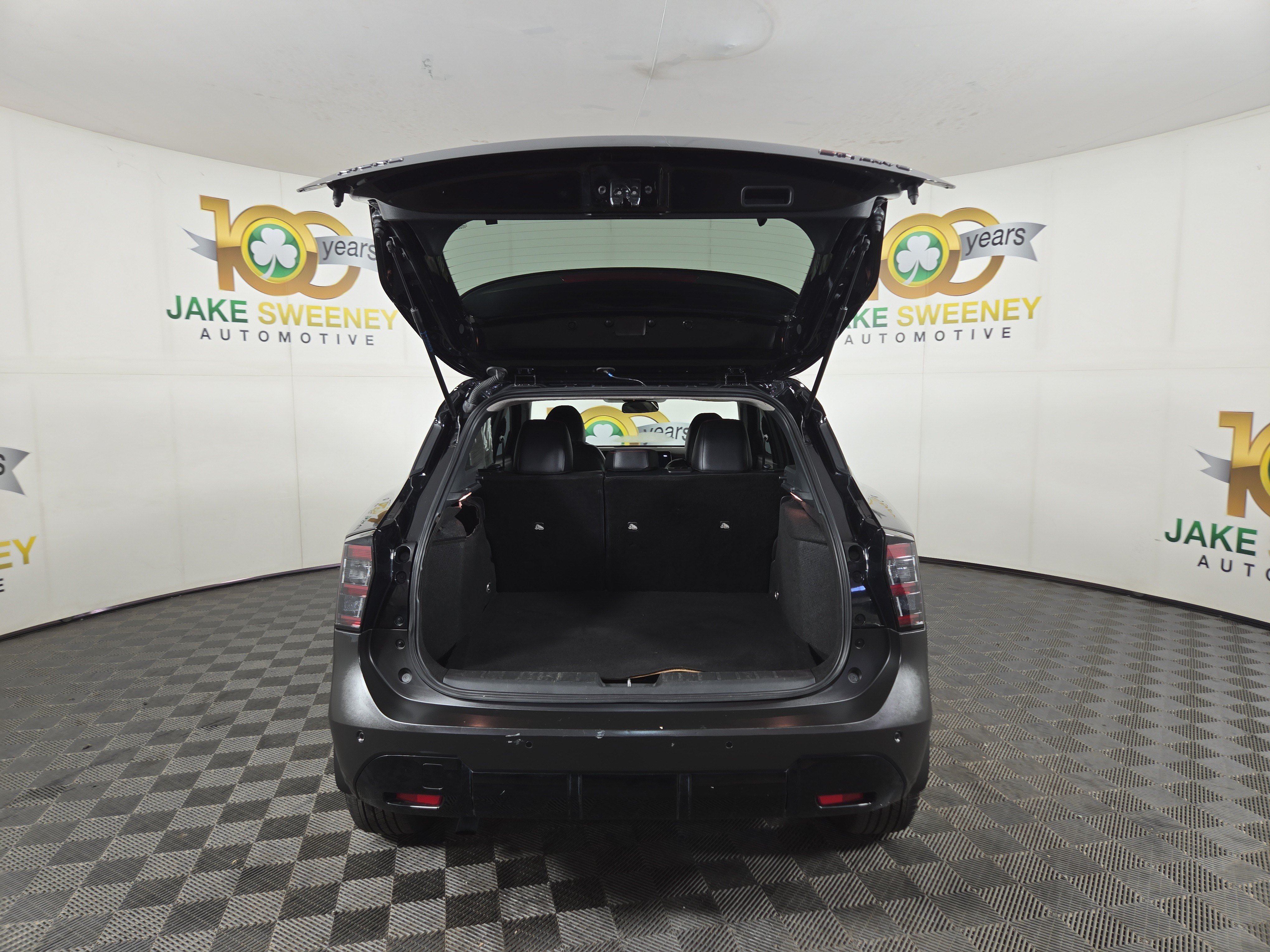Used 2025 Nissan Kicks SR AWD/4WD image 31