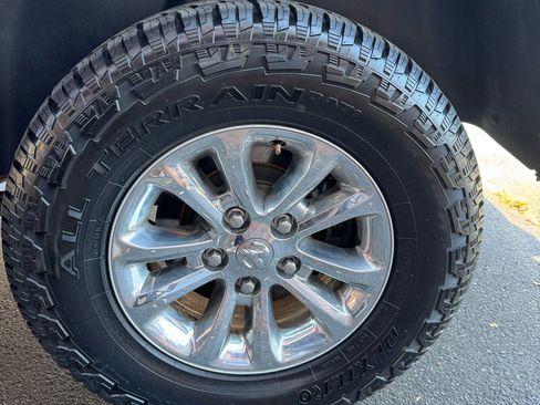 Used 2013 RAM 1500 Classic SLT w/ Remote Start & Security Group image 17