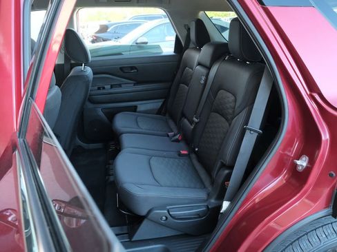 Used 2023 Nissan Pathfinder SV image 23