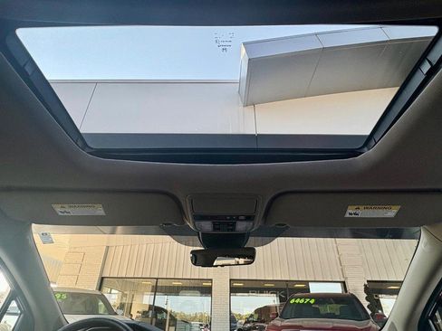 Used 2023 Honda Odyssey Elite image 36