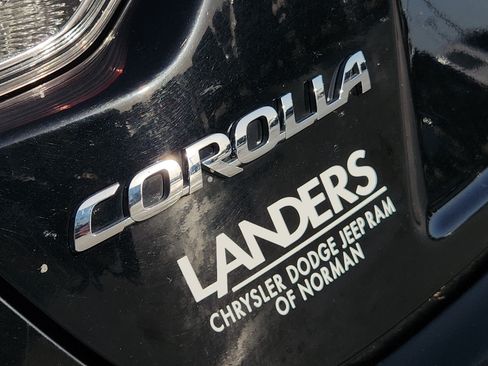Used 2024 Toyota Corolla LE FWD image 12