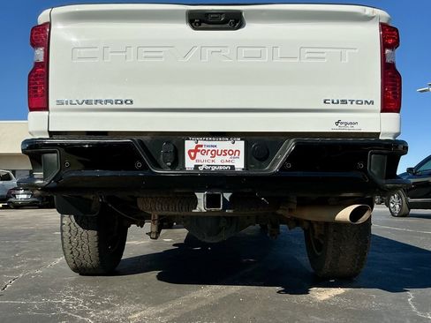 Used 2024 Chevrolet Silverado 2500 Custom w/ Custom Value Package image 16