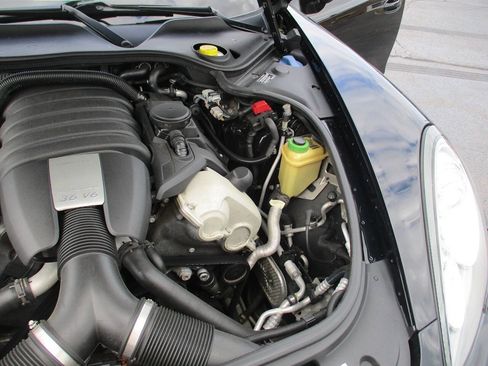 Used 2013 Porsche Panamera image 23