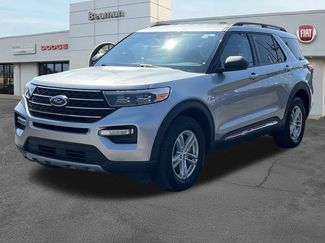 Used 2023 Ford Explorer XLT w/ Equipment Group 202A AWD/4WD video 3