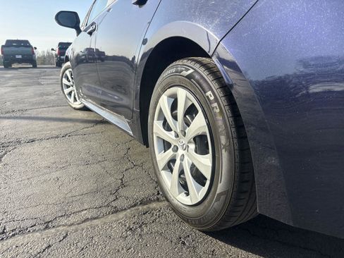 Used 2023 Toyota Corolla LE image 6