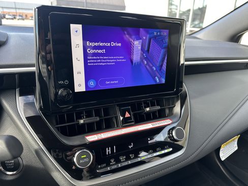 Used 2025 Toyota Corolla SE image 17