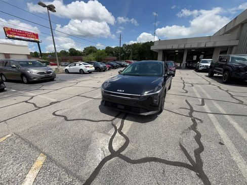Used 2025 Kia K4 FWD image 16