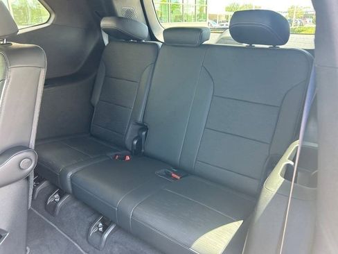 Used 2025 Buick Enclave Sport Touring w/ Super Cruise Package image 10