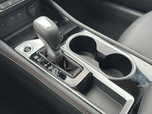 New 2025 Nissan Altima 2.5 SR w/ SR Premium Package image 24