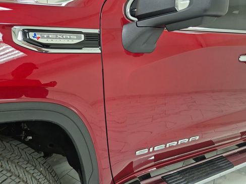 New 2026 GMC Sierra 1500 SLT image 33