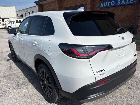 Used 2026 Honda HR-V Sport image 15