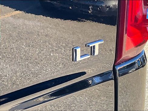Used 2022 Chevrolet Silverado 1500 LT Trail Boss w/ LT Trail Boss Premium Package image 28